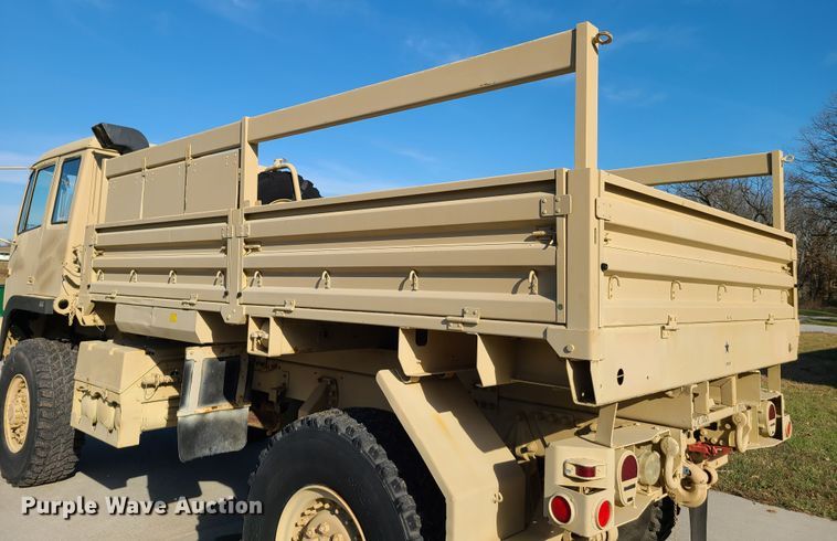 image for item HM9771 1994 Stewart & Stevenson M1078  flatbed truck