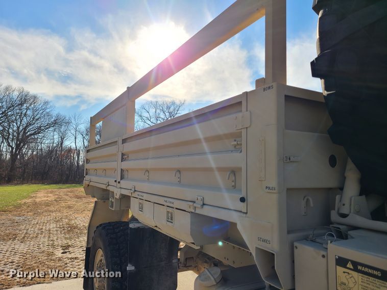 image for item HM9771 1994 Stewart & Stevenson M1078  flatbed truck