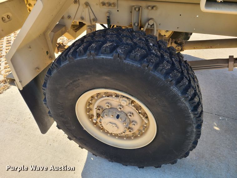 image for item HM9771 1994 Stewart & Stevenson M1078  flatbed truck