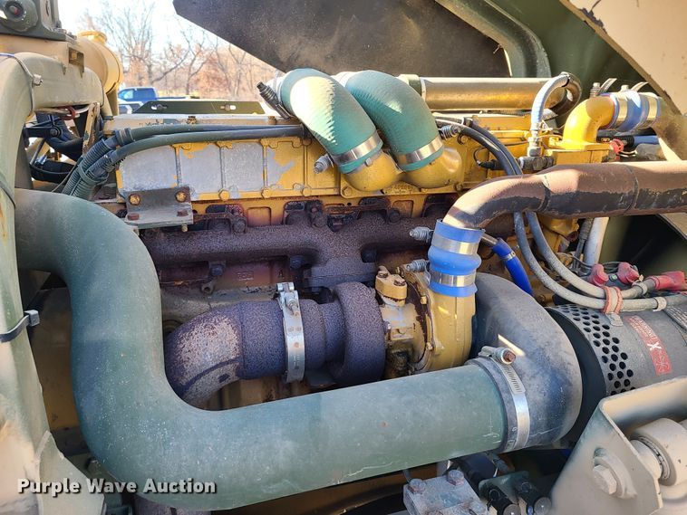 image for item HM9771 1994 Stewart & Stevenson M1078  flatbed truck