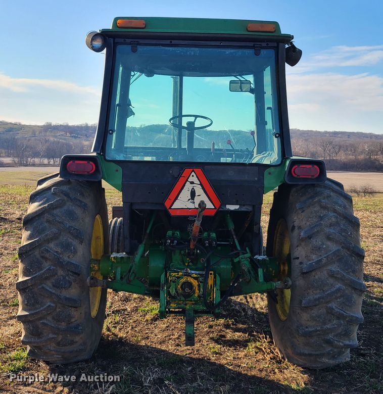 image for item HM9773 John Deere 2755  tractor