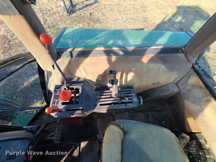 image for item HM9773 John Deere 2755  tractor