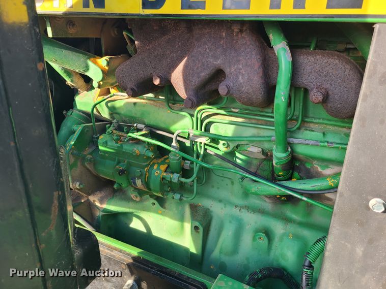 image for item HM9773 John Deere 2755  tractor