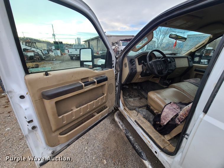 image for item HM9785 2008 Ford F450 Super Duty  flatbed truck