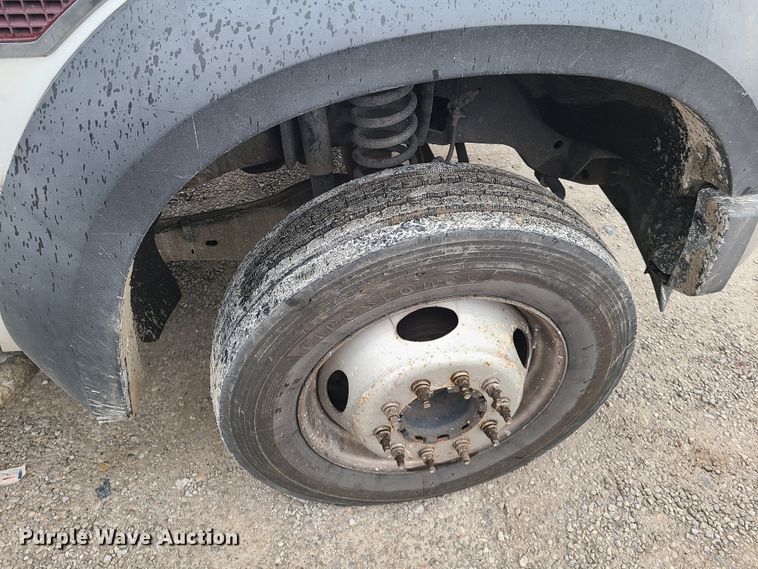 image for item HM9785 2008 Ford F450 Super Duty  flatbed truck