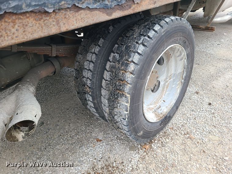 image for item HM9785 2008 Ford F450 Super Duty  flatbed truck