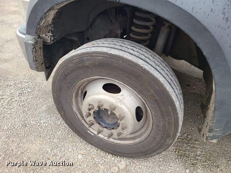 image for item HM9785 2008 Ford F450 Super Duty  flatbed truck