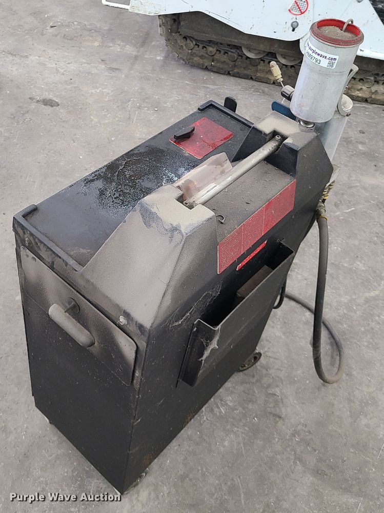 BG Products BG PF5 transmission flushing machine in Blue Springs, MO