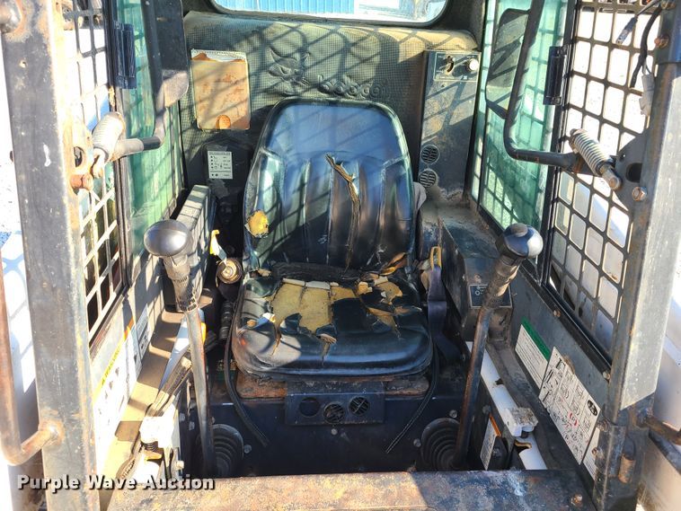 image for item HM9816 1998 Bobcat 863  skid steer loader