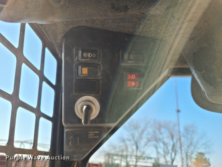 image for item HM9816 1998 Bobcat 863  skid steer loader