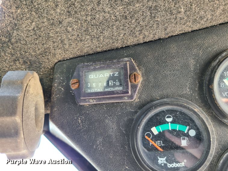 image for item HM9816 1998 Bobcat 863  skid steer loader