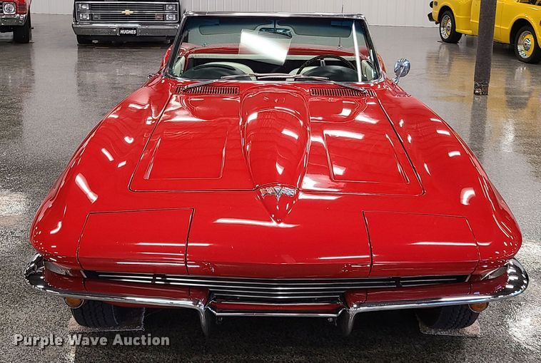 image for item HM9822 1964 Chevrolet Corvette Sting Ray  convertible