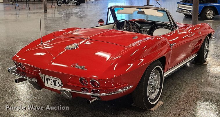 image for item HM9822 1964 Chevrolet Corvette Sting Ray  convertible