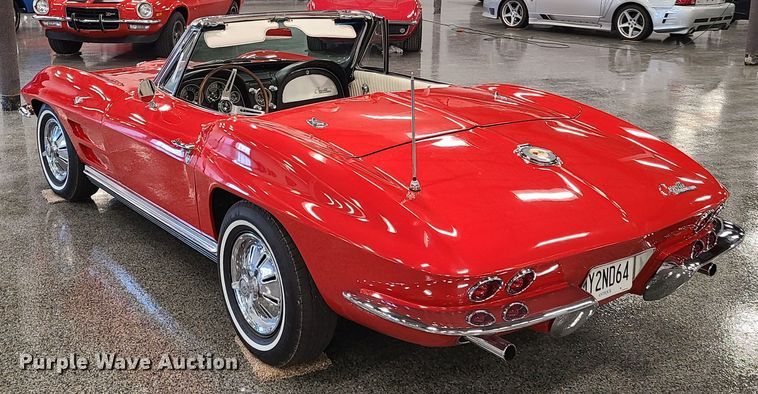 image for item HM9822 1964 Chevrolet Corvette Sting Ray  convertible