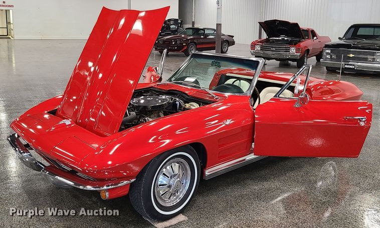 image for item HM9822 1964 Chevrolet Corvette Sting Ray  convertible