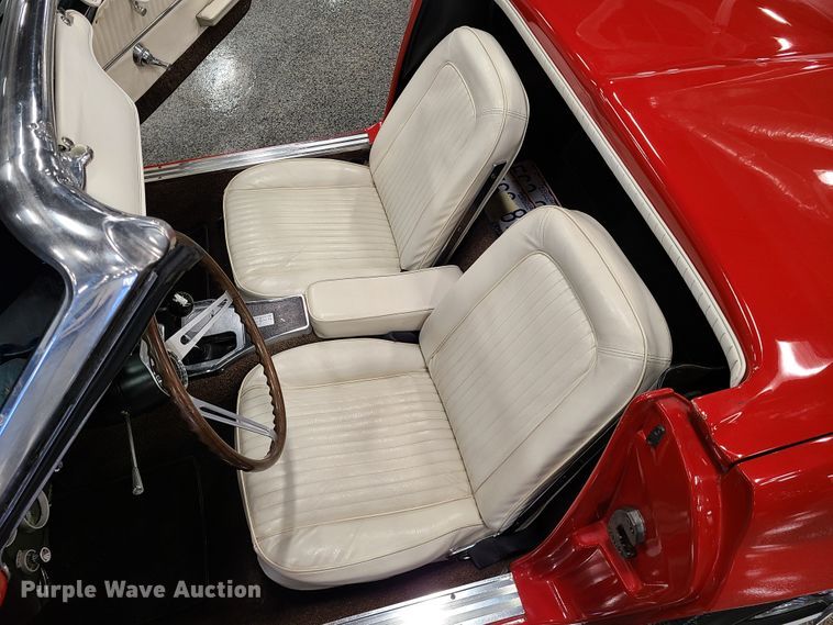 image for item HM9822 1964 Chevrolet Corvette Sting Ray  convertible