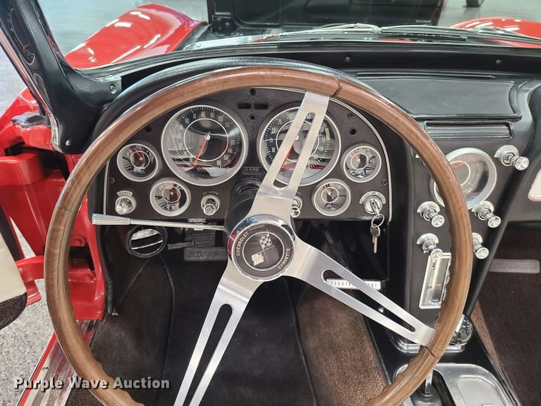 image for item HM9822 1964 Chevrolet Corvette Sting Ray  convertible