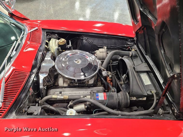 image for item HM9822 1964 Chevrolet Corvette Sting Ray  convertible