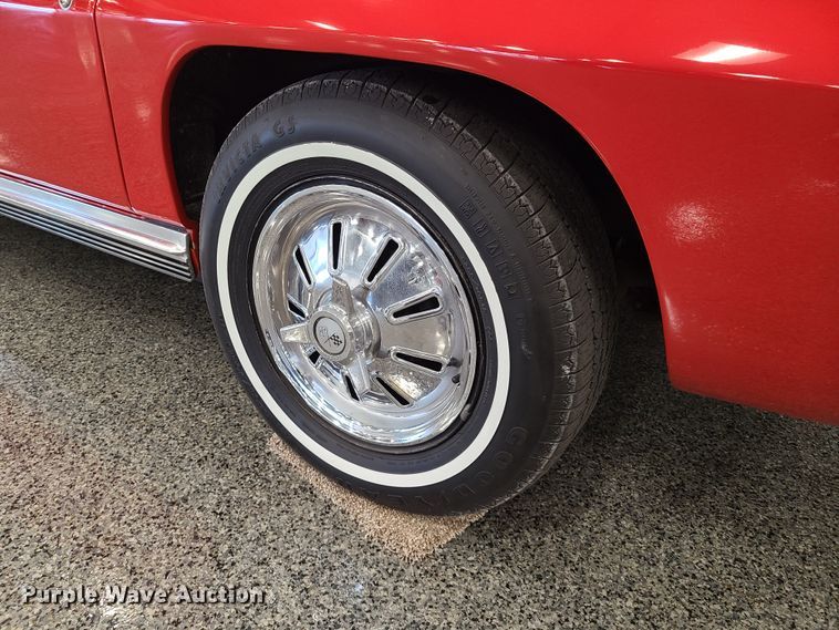 image for item HM9822 1964 Chevrolet Corvette Sting Ray  convertible