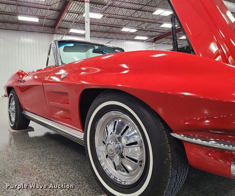 image for item HM9822 1964 Chevrolet Corvette Sting Ray  convertible