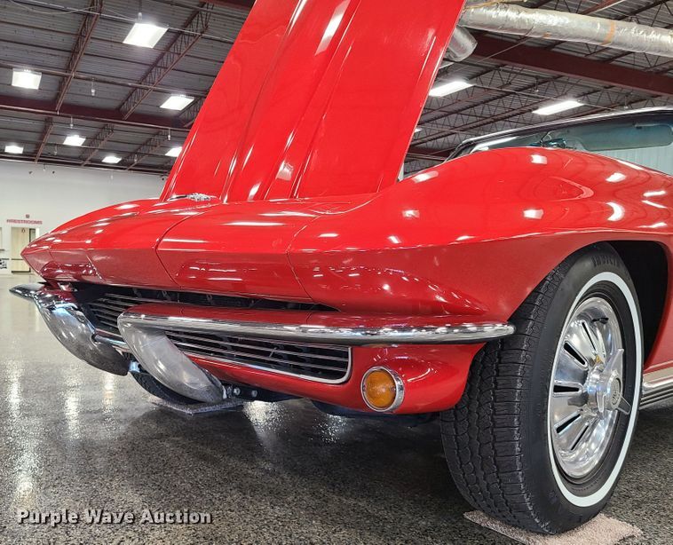 image for item HM9822 1964 Chevrolet Corvette Sting Ray  convertible