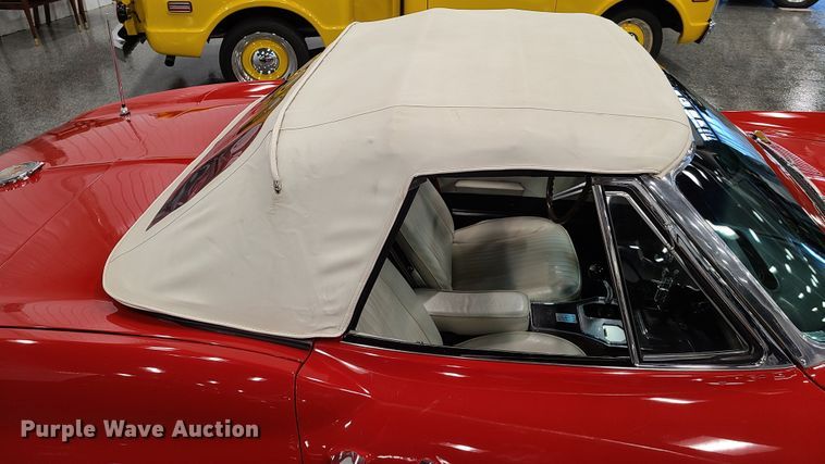 image for item HM9822 1964 Chevrolet Corvette Sting Ray  convertible