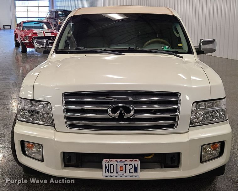 image for item HM9823 2007 Infiniti QX56  limousine