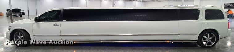 image for item HM9823 2007 Infiniti QX56  limousine