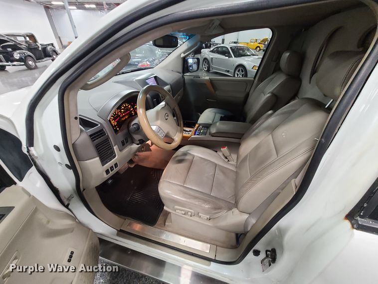 image for item HM9823 2007 Infiniti QX56  limousine