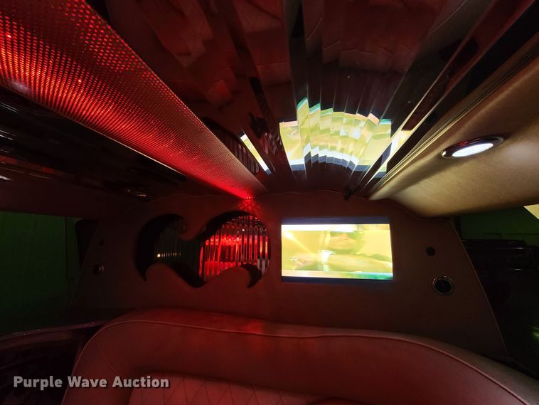 image for item HM9823 2007 Infiniti QX56  limousine