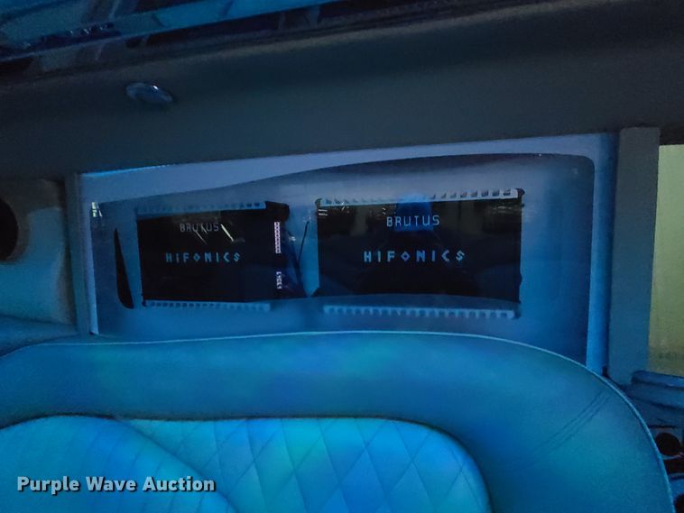 image for item HM9823 2007 Infiniti QX56  limousine