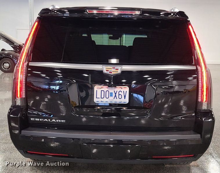 image for item HM9824 2018 Cadillac Escalade  SUV