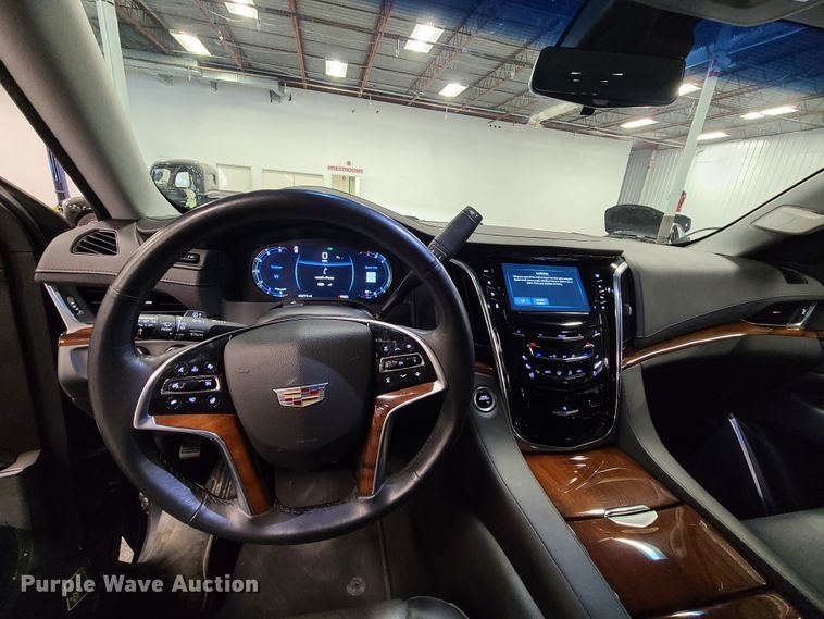 image for item HM9824 2018 Cadillac Escalade  SUV