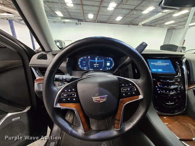 image for item HM9824 2018 Cadillac Escalade  SUV