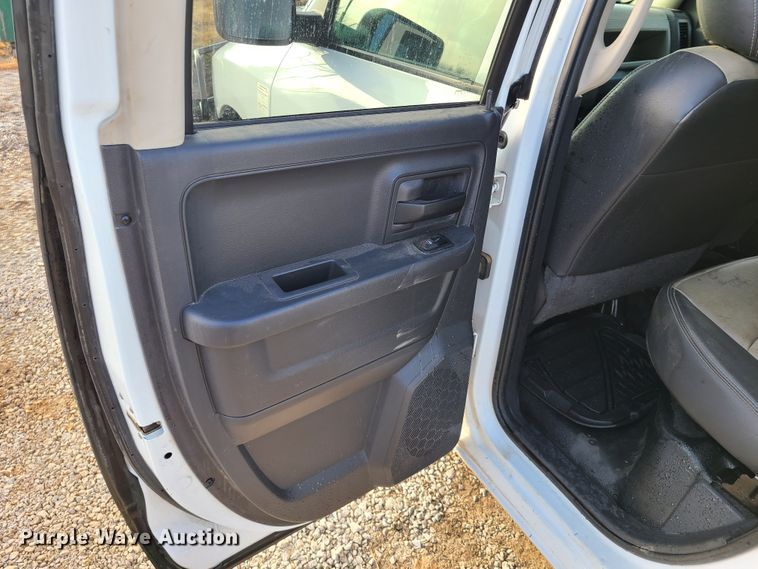 image for item HM9828 2011 Dodge Ram 1500  Quad Cab pickup truck