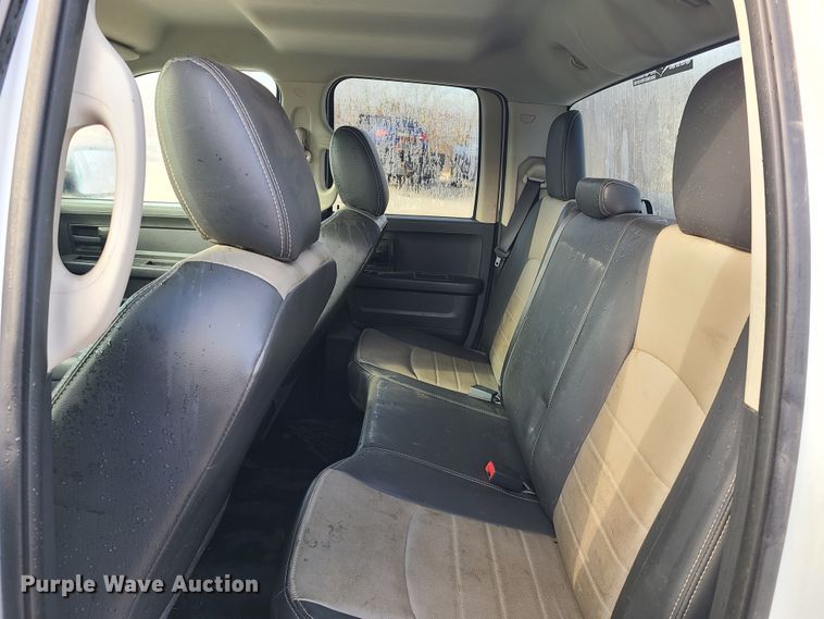 image for item HM9828 2011 Dodge Ram 1500  Quad Cab pickup truck