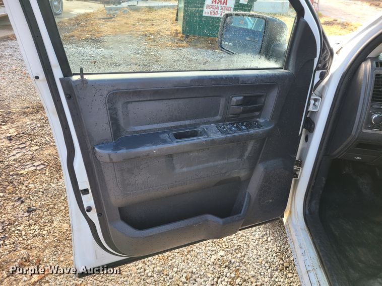 image for item HM9828 2011 Dodge Ram 1500  Quad Cab pickup truck