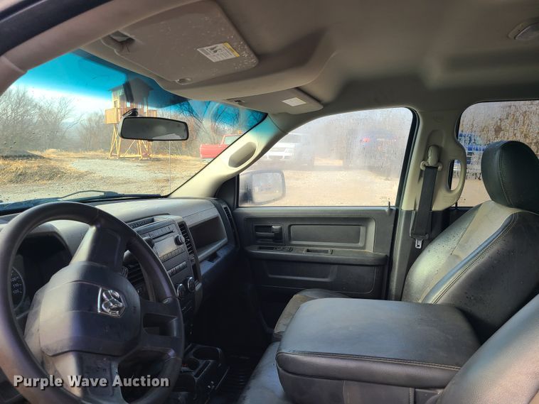 image for item HM9828 2011 Dodge Ram 1500  Quad Cab pickup truck