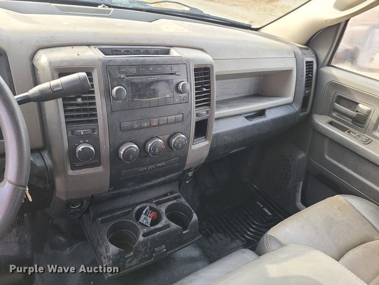 image for item HM9828 2011 Dodge Ram 1500  Quad Cab pickup truck