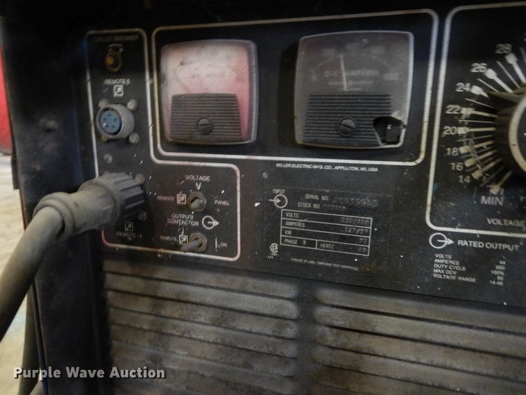 image for item HP9002 Miller Deltaweld 651 welder