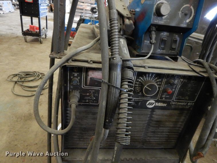image for item HP9002 Miller Deltaweld 651 welder