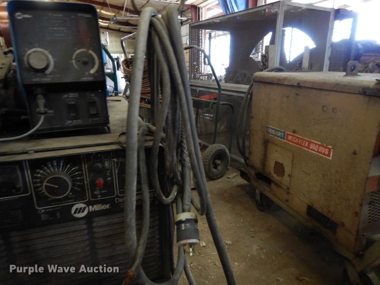 image for item HP9002 Miller Deltaweld 651 welder