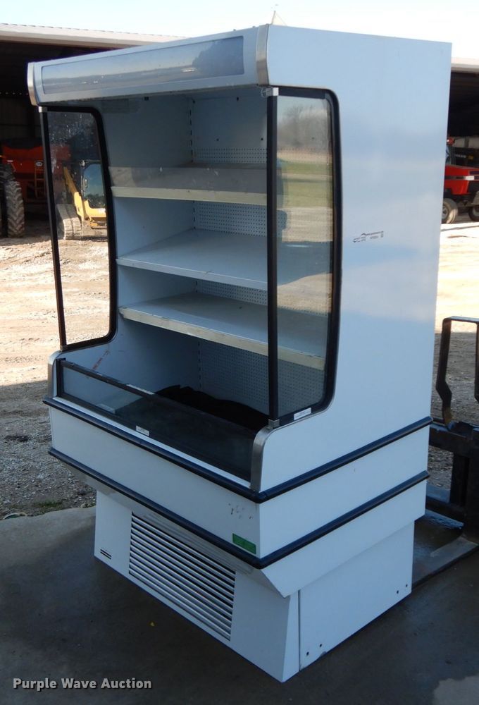 Zero Zone OMC48 cooler in Rutledge, MO Item HP9064 sold Purple Wave