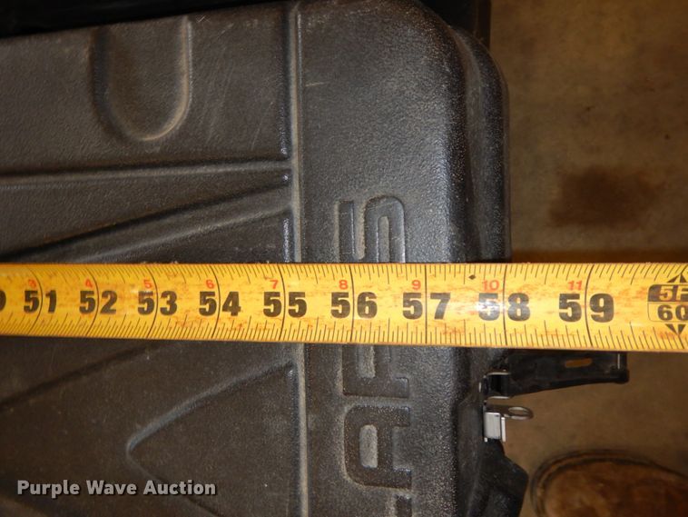 image for item HP9067 2010 Polaris Ranger dump bed and toolbox