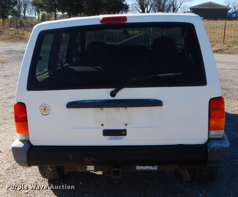 image for item HP9069 2000 Jeep Cherokee  SUV