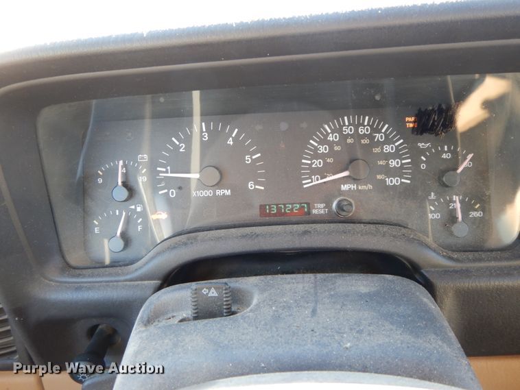 image for item HP9069 2000 Jeep Cherokee  SUV