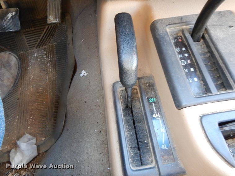 image for item HP9069 2000 Jeep Cherokee  SUV