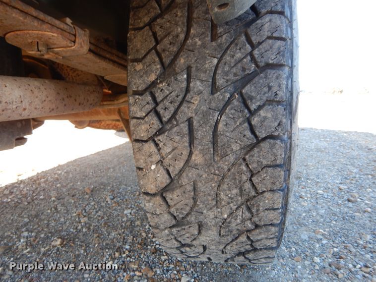 image for item HP9069 2000 Jeep Cherokee  SUV