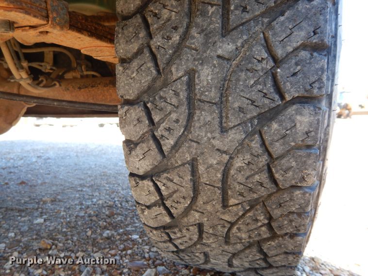 image for item HP9069 2000 Jeep Cherokee  SUV