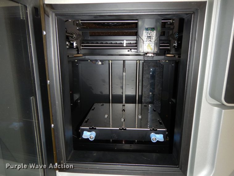 image for item HP9070 Stratasys Dimension SST 1200 ES 3D printer